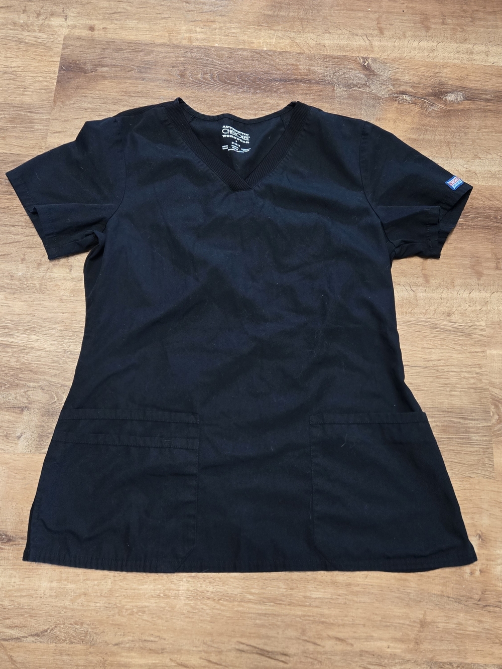 Cherokee Workwear Women's Black V-Neck Scrub Top Medium